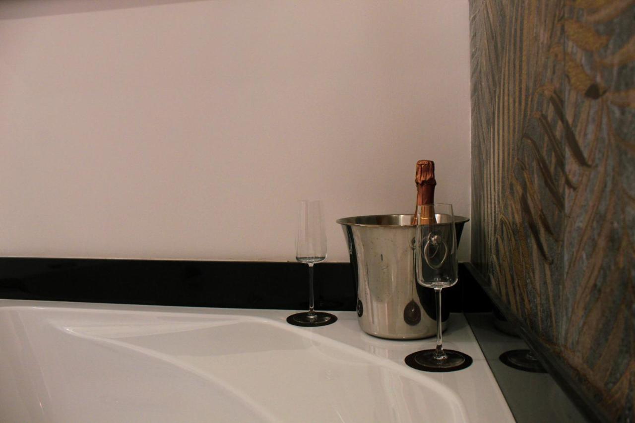Lion Luxury Rooms 로마 외부 사진